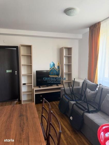 Apartament cu 4 camere decomandat în 7 Noiembrie