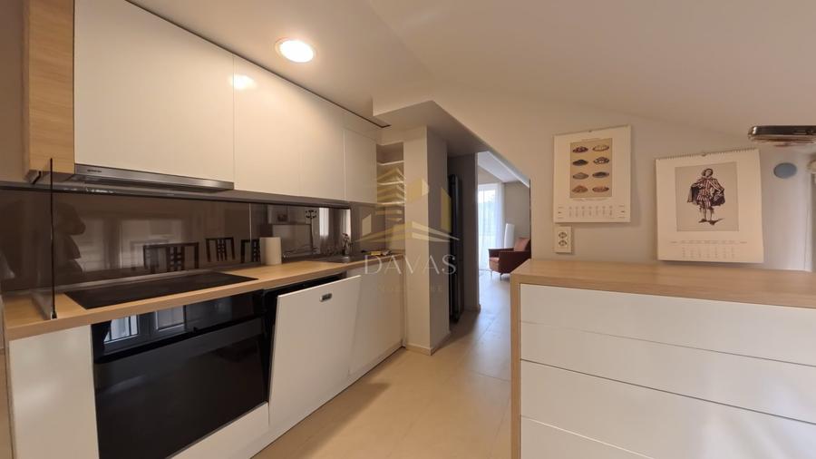 Apartament cu 4 camere semidecomandat, mobilat în Mănăștur