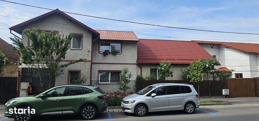Apartament cu 4 camere decomandat în Bartolomeu