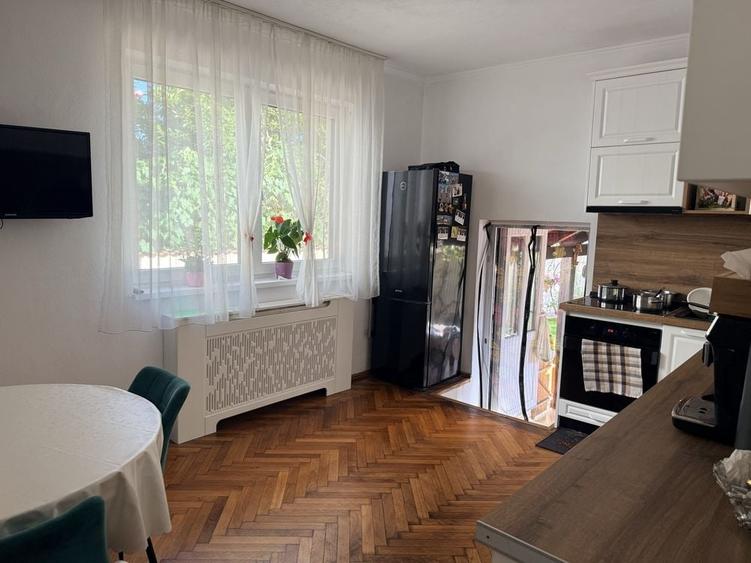 Casă cu 3 camere în Lotrioara