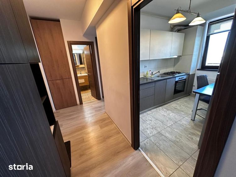 Apartament cu 2 camere, mobilat în Regie