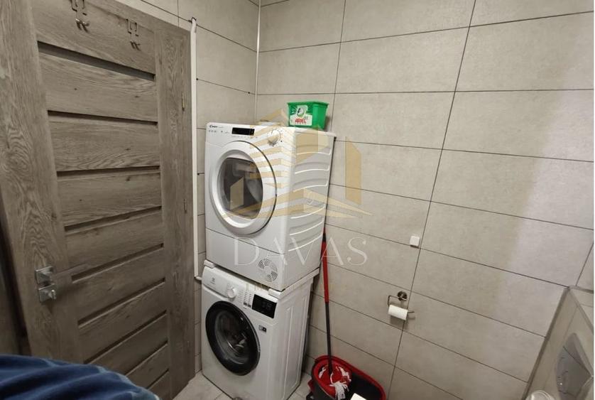 Apartament cu 3 camere semidecomandat, mobilat în Semicentral