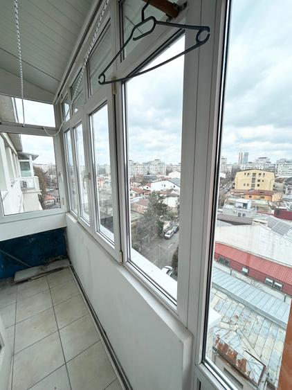 Apartament cu 2 camere semidecomandat, mobilat în Grivița