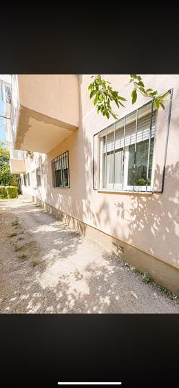 Apartament cu 2 camere semidecomandat în Km 4