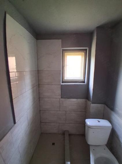 Casă cu 3 camere cu Teren 1500 Mp în Central