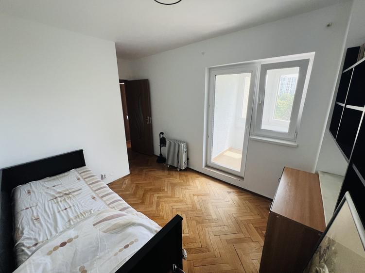Apartament cu 3 camere decomandat, mobilat în Parcul Circului
