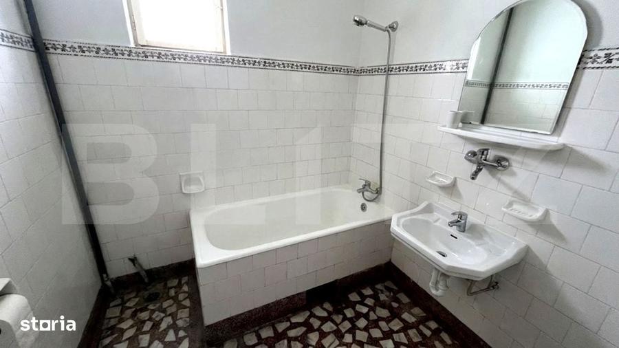 Casă cu 4 camere în Aronești