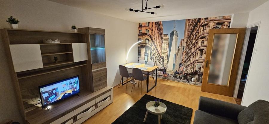 Apartament cu 3 camere decomandat în 13 Septembrie