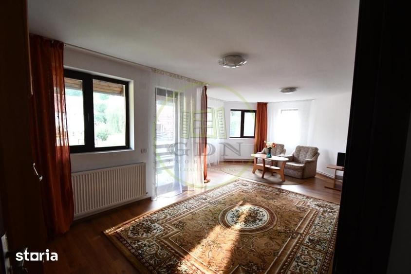 Casă cu 7 camere cu Teren 410 Mp în Predeluț