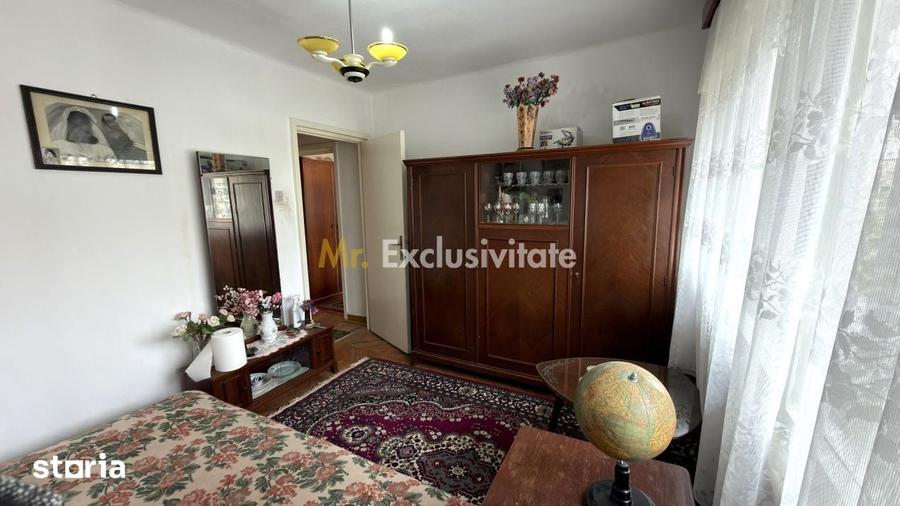 Apartament cu 3 camere semidecomandat, mobilat în Central