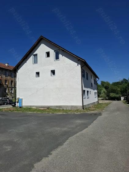 Spațiu comercial, de 520 mp, în Uric