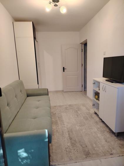 Apartament cu 2 camere decomandat în Teilor