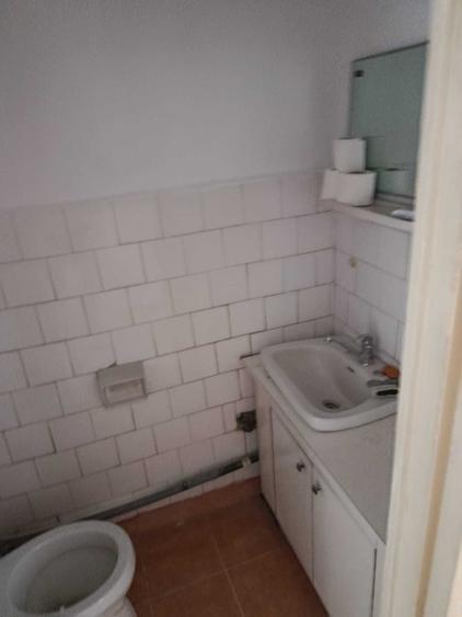 Apartament cu 3 camere decomandat în Deve