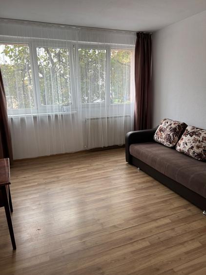 Apartament cu 2 camere decomandat în Tineretului