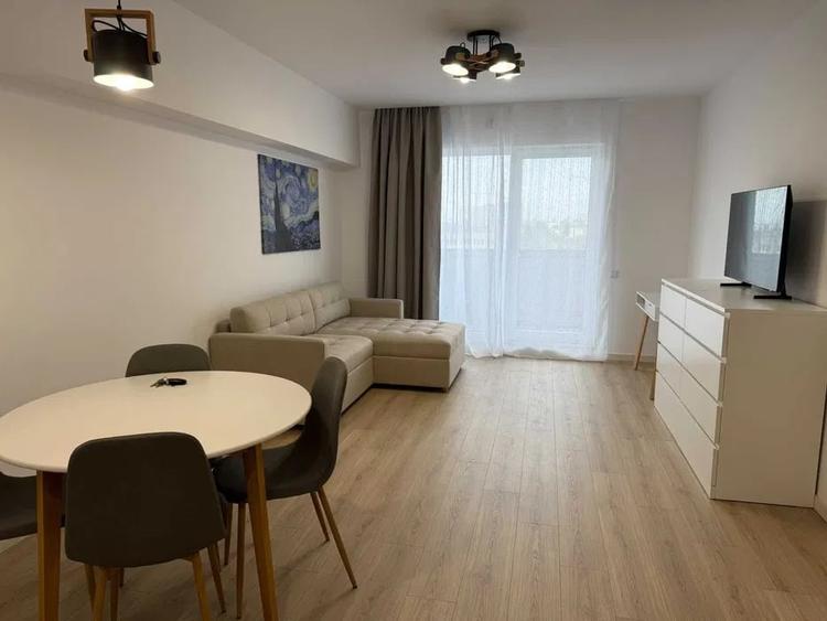 Apartament cu 2 camere semidecomandat, mobilat în Drumul Taberei