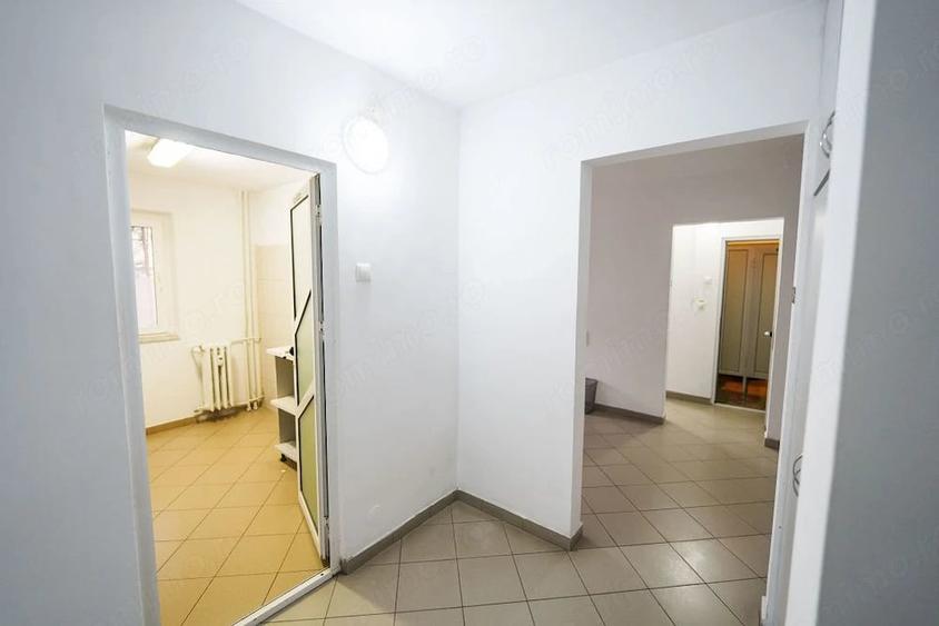 Spațiu comercial, de 55.78 mp, în Sărari