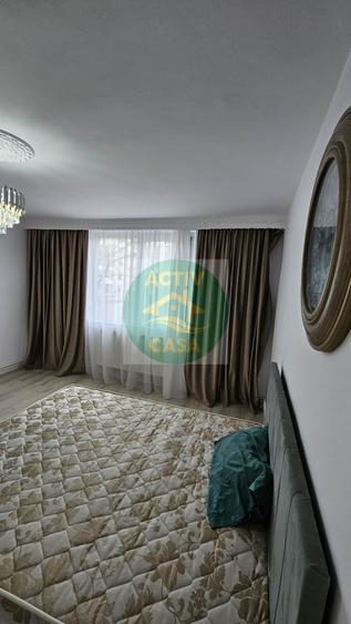 Garsonieră în Est