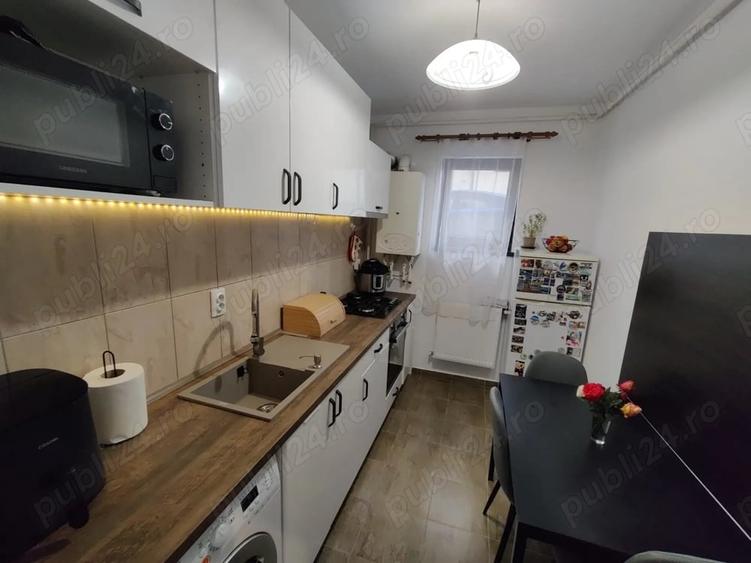 Apartament cu 2 camere decomandat în Berceni