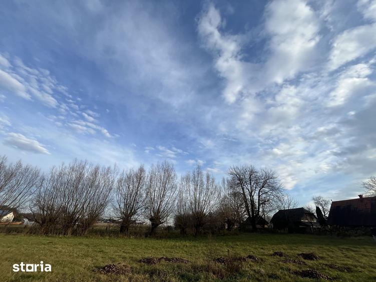 Teren de 7244 mp, în Vicovu de Sus