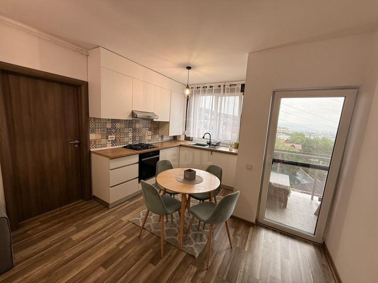 Apartament cu 2 camere semidecomandat în Florești