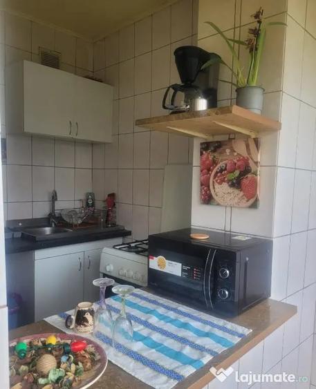 Garsonieră decomandată în Tineretului