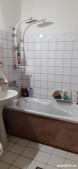 Casă cu 4 camere cu Teren 710 Mp în Central