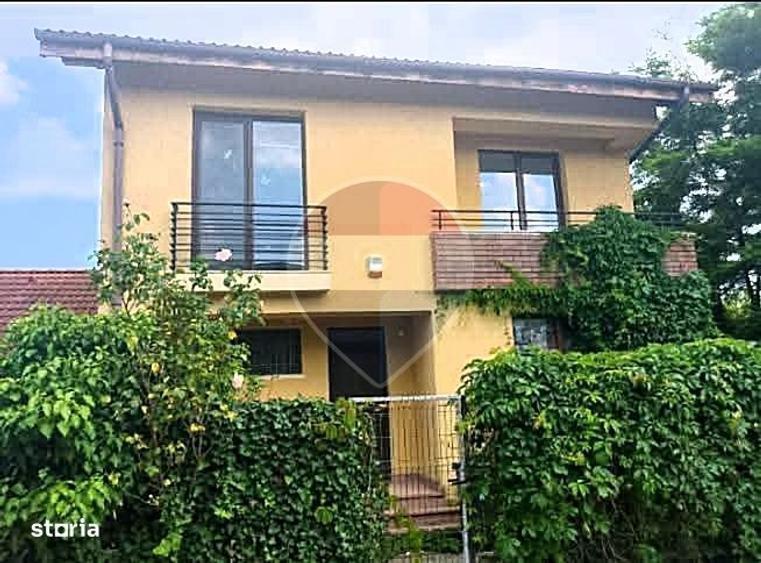 Casă cu 4 camere cu Teren 751 Mp în Corbeanca