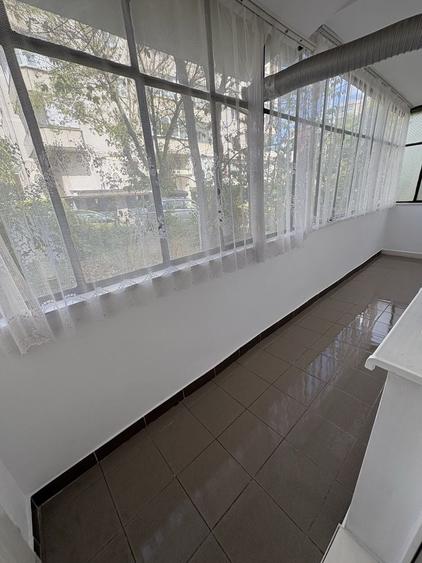 Apartament cu 3 camere decomandat, mobilat în Între Lacuri