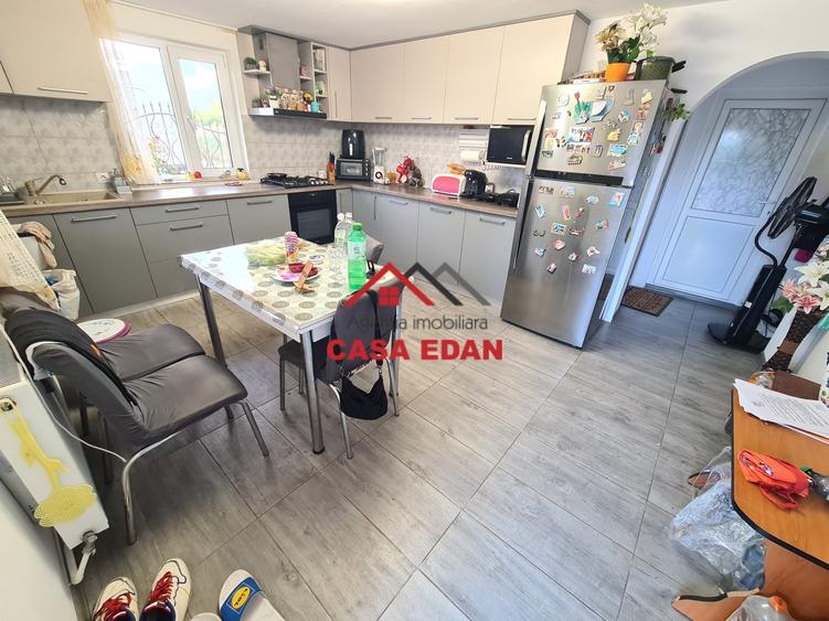 Duplex cu 4 camere cu Teren 214 Mp în Câmpina