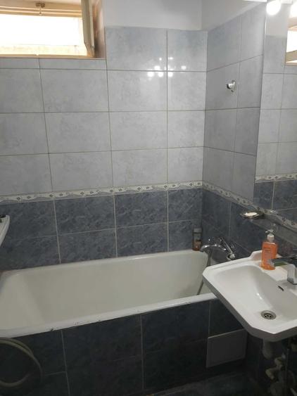 Apartament cu 3 camere semidecomandat în Drumul Taberei