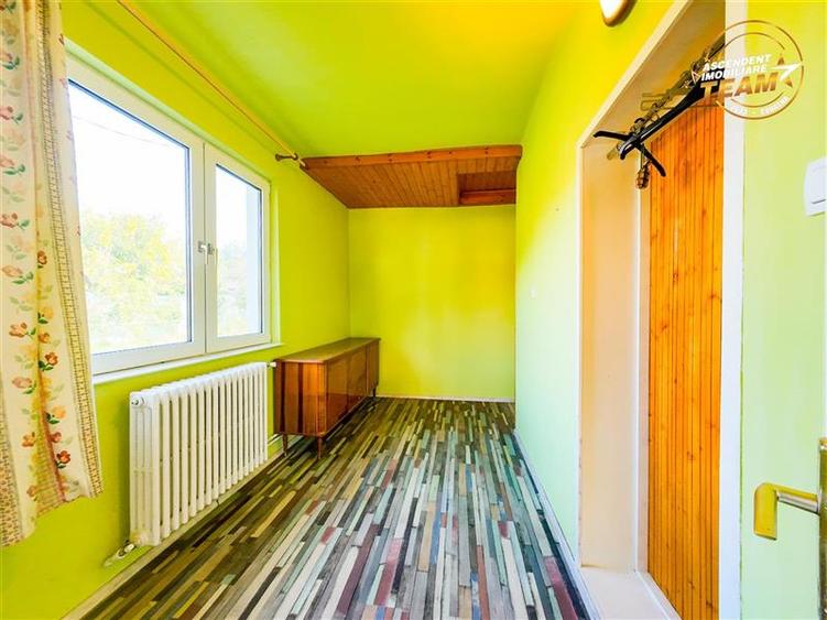 Casă individuală cu 2 camere cu Garaj în Sâncraiu