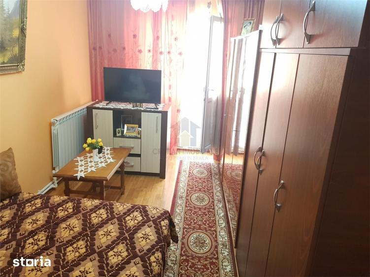 Apartament cu 3 camere decomandat în Gării