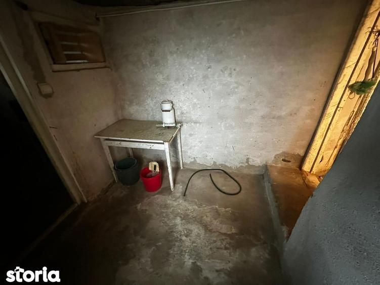 Casă cu 4 camere cu Teren 1900 Mp în Șura Mare