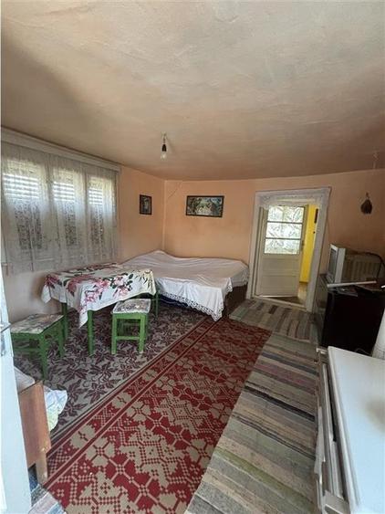 Casă individuală cu 4 camere cu Teren 5526 Mp în Cheșa