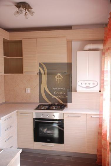 Apartament cu 3 camere semidecomandat în Dorobanți