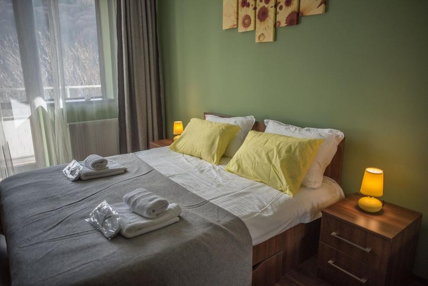 Apartament cu 3 camere decomandat în Platoul Izvor