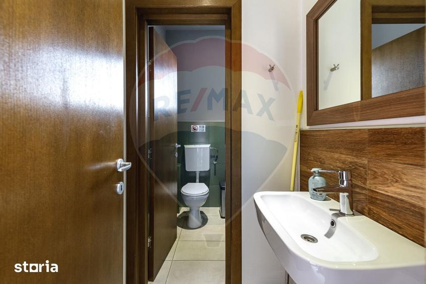Casă cu 9 camere cu Teren 3000 Mp în Moieciu