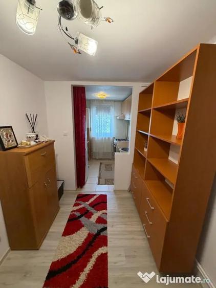 Apartament cu 2 camere semidecomandat în Canta