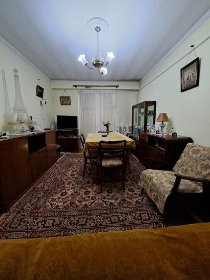 Apartament cu 2 camere semidecomandat în Ultracentral