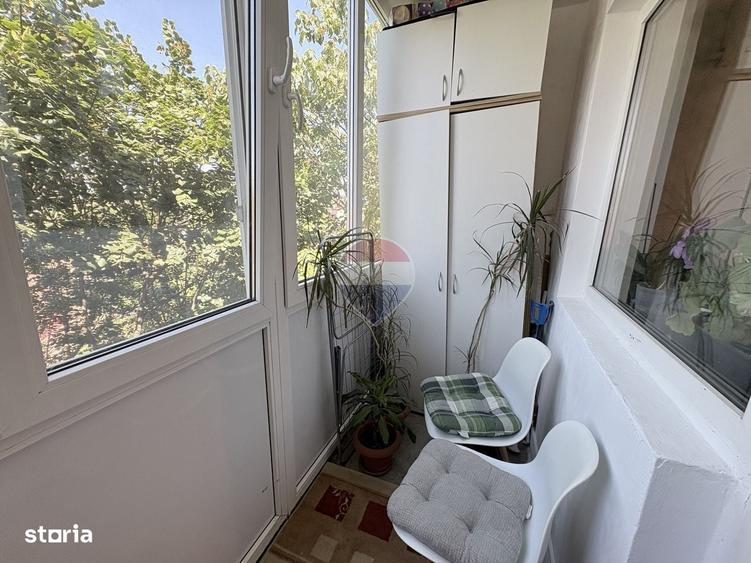 Apartament cu 3 camere în Aurel Vlaicu