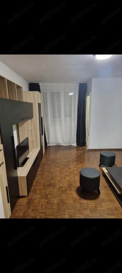 Garsonieră decomandată în Central