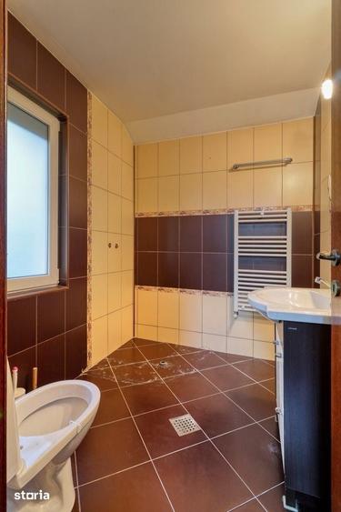 Casă cu 4 camere cu Teren 537 Mp în Crevedia