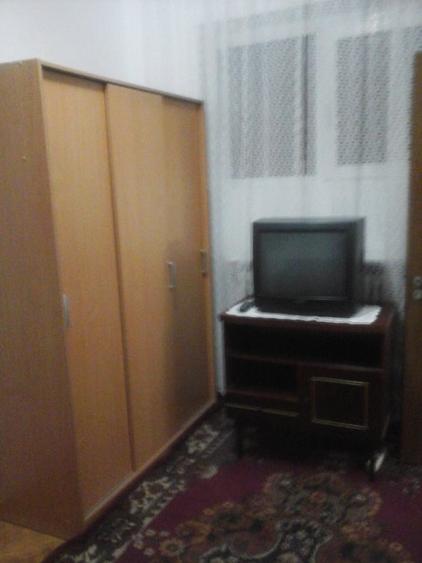 Garsonieră semidecomandată în Universitate
