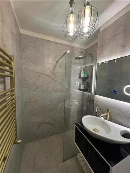 Apartament cu 3 camere decomandat, mobilat în Colentina