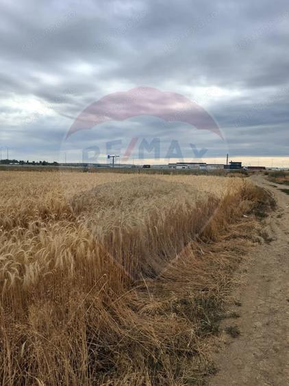 Teren intarvilan de vanzare in zona industriala - 4