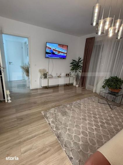 Apartament cu 3 camere decomandat, mobilat în Tractorul