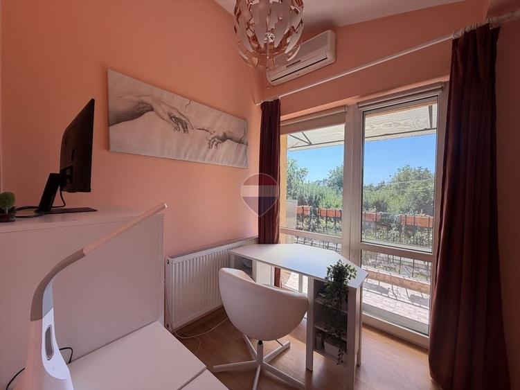 Casă individuală cu 8 camere cu Teren 1947 Mp în Corbeanca