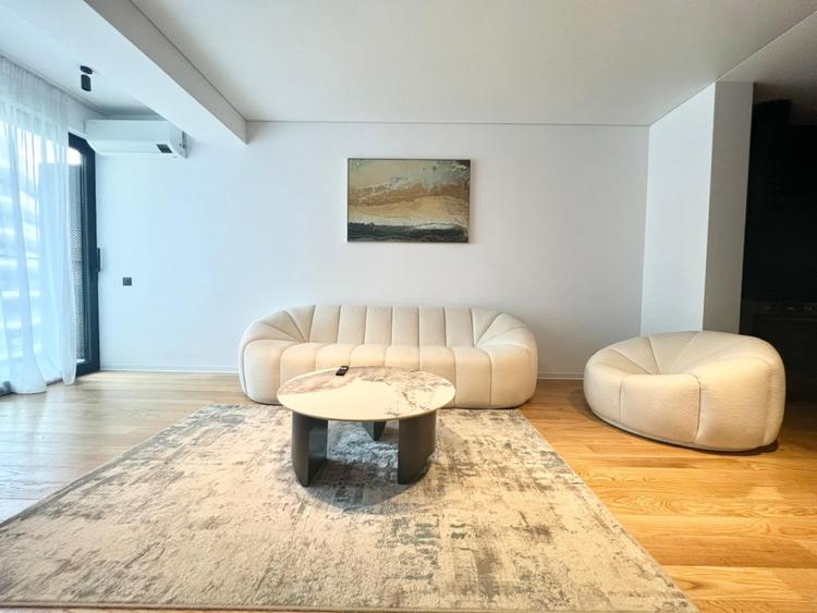 Apartament cu 2 camere, mobilat în Barbu Văcărescu
