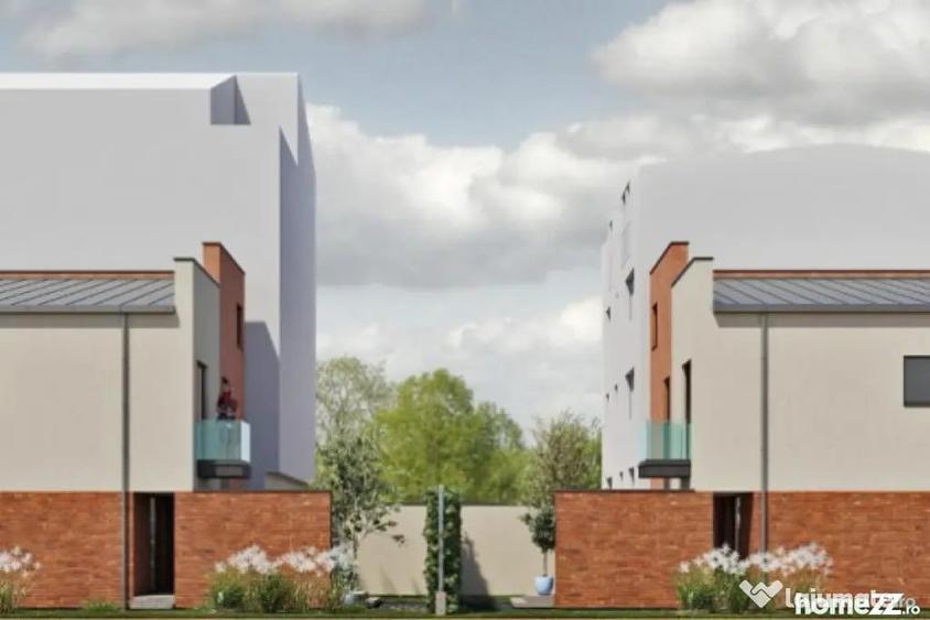 Casă cu 7 camere cu Teren 250 Mp în Central