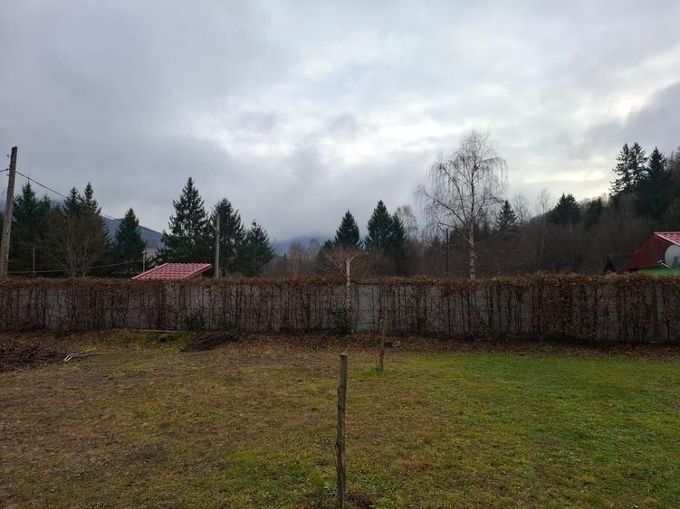 Teren Construcții intravilan de 2000 mp, în Sud-Vest